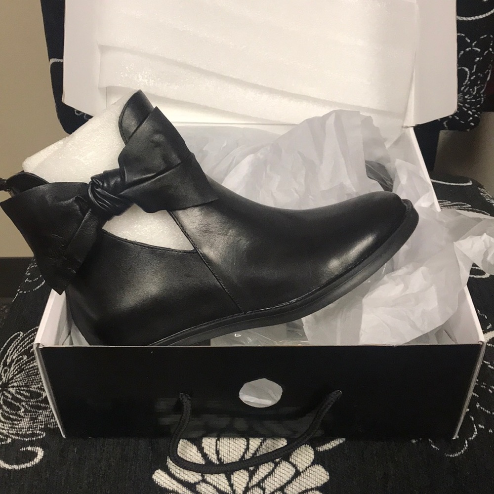 Nine West Tinasofa booties